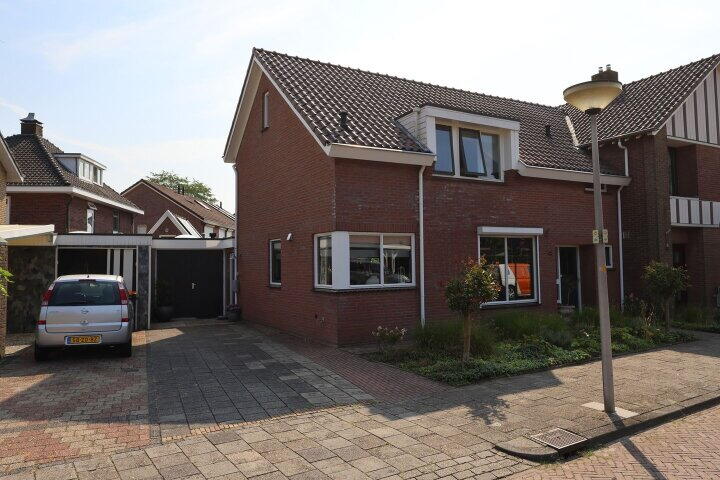 Emmastraat 40 , Wierden