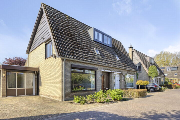 Foto 1 - Ericastraat 32, Roosendaal