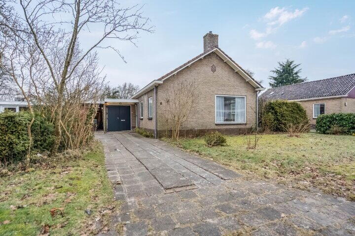 Foto 1 - Esdoornstraat 8, Roden