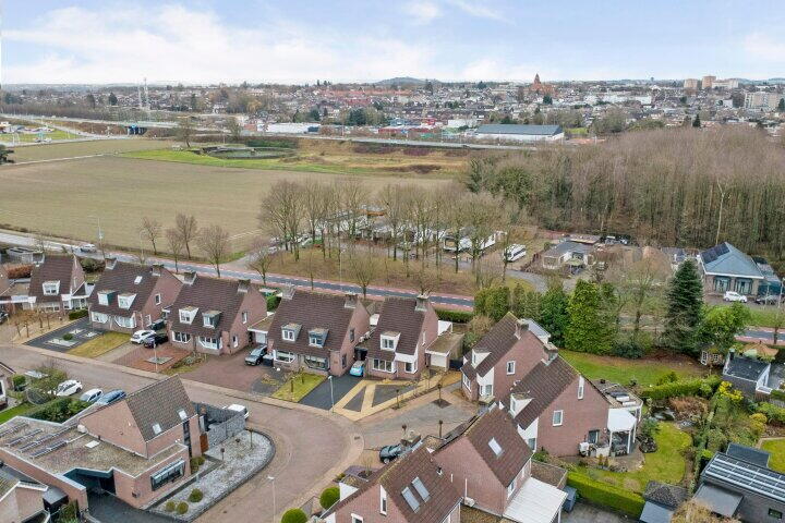 Foto 39 - F.L. Wrightstraat 27, Landgraaf