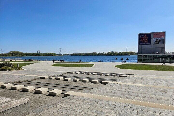 Foto 2 – Forum 23, Almere