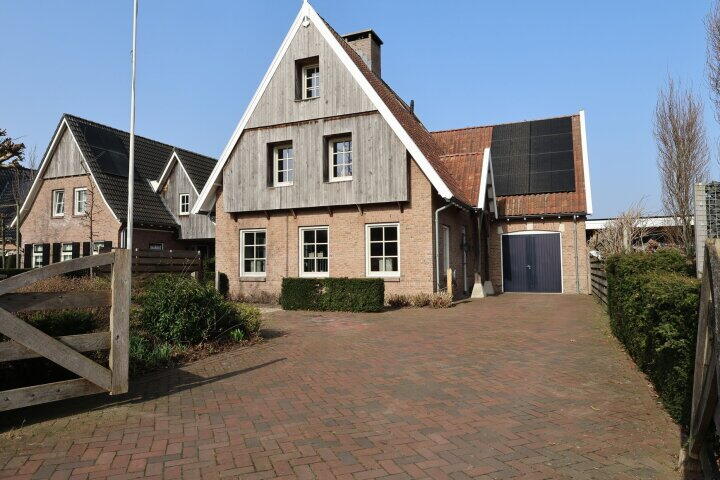 Garvesingel 83 , Vriezenveen