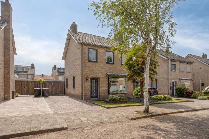 Foto 1 - Hadewychlaan 14, Roosendaal