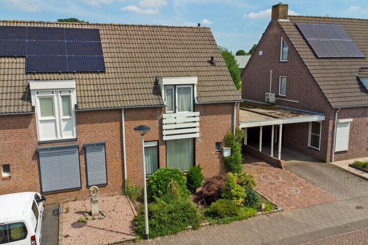 Foto 48 – Hazenpad 66, Neerkant
