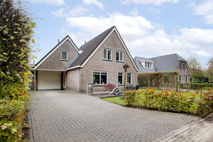 Hoefslag 14 , Beilen