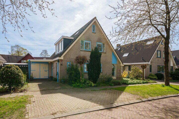 Foto 1 - Jean Gabinplantsoen 11, Almere