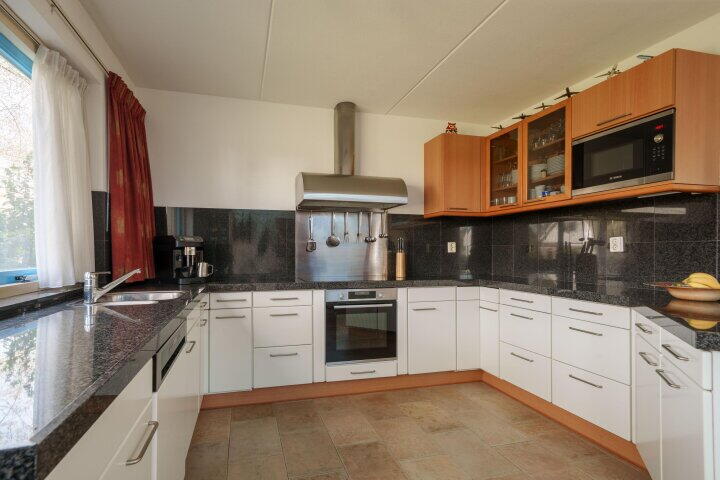 Foto 21 - Jean Gabinplantsoen 11, Almere