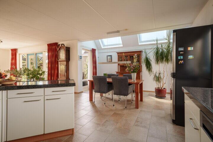 Foto 22 - Jean Gabinplantsoen 11, Almere