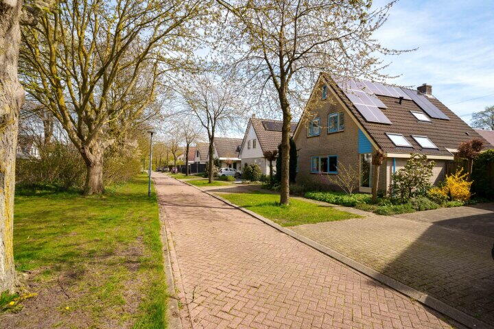 Foto 49 - Jean Gabinplantsoen 11, Almere