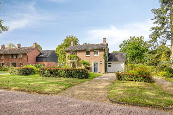 Julianalaan 13 , Gieten