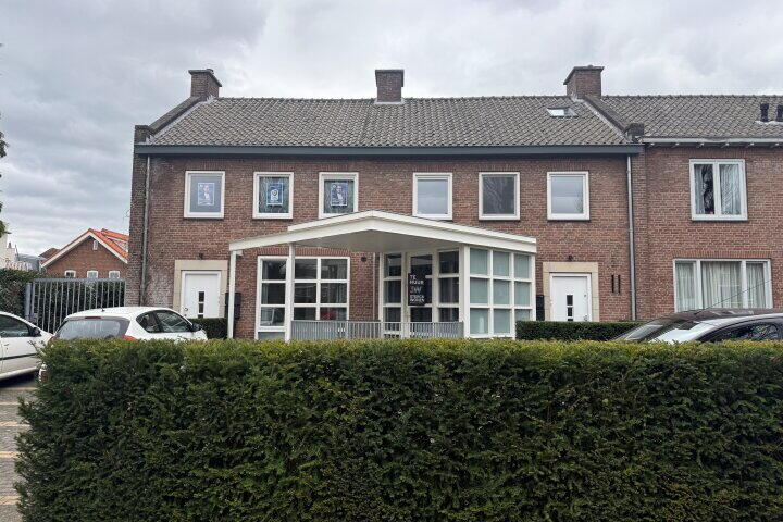 Julianalaan 4 , Beek