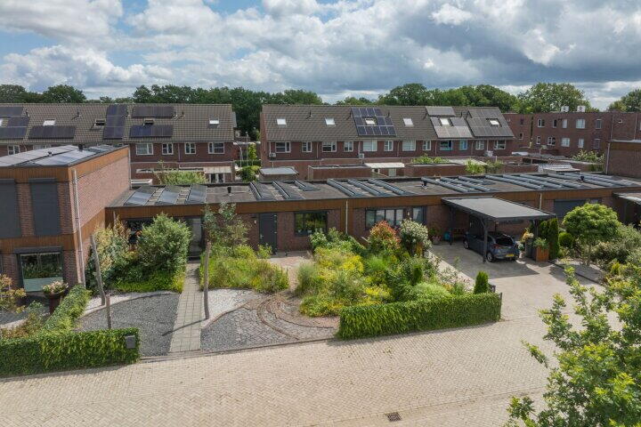 Kamperfoeliewal 26 , Emmen