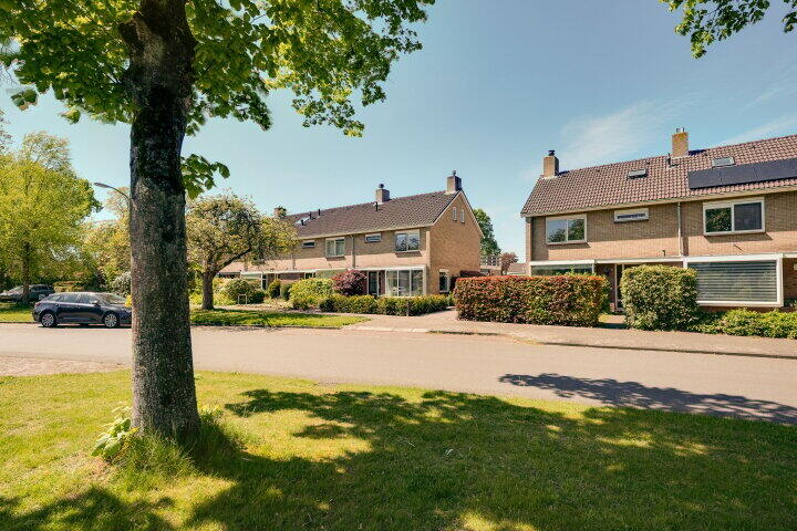Kamperfoelieweg 38 , Paterswolde