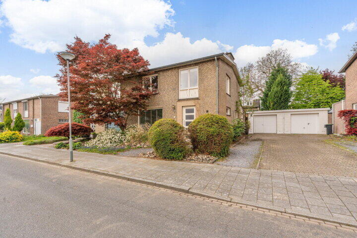 Foto 1 - Kochstraat 8, Geleen