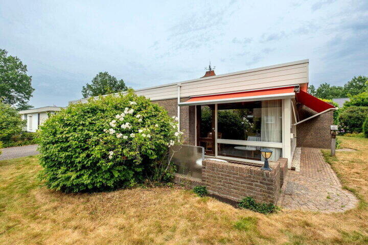 Foto 47 – Laan van het Kwekebos 242, Emmen