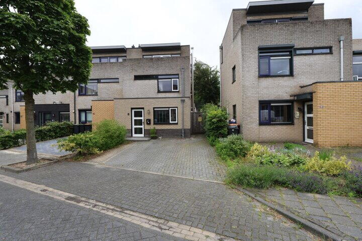 Foto 25 – Mauritshof 85, Vriezenveen