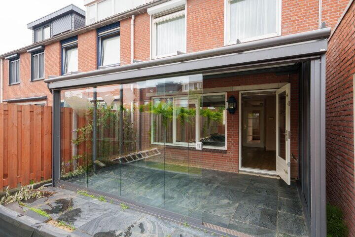 Video 1 - Max Takstraat 57, Almere