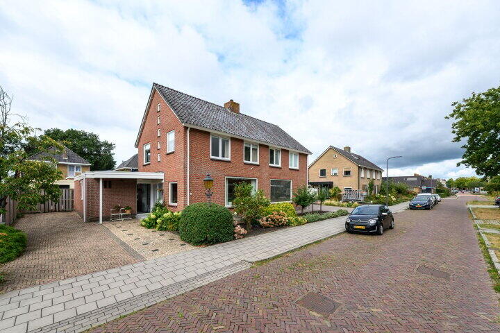 Foto 48 – Meineszstraat 4, Heerenveen