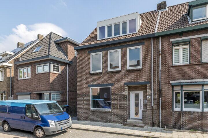 Foto 1 - Mgr. Lebouillestraat 43, Hoensbroek
