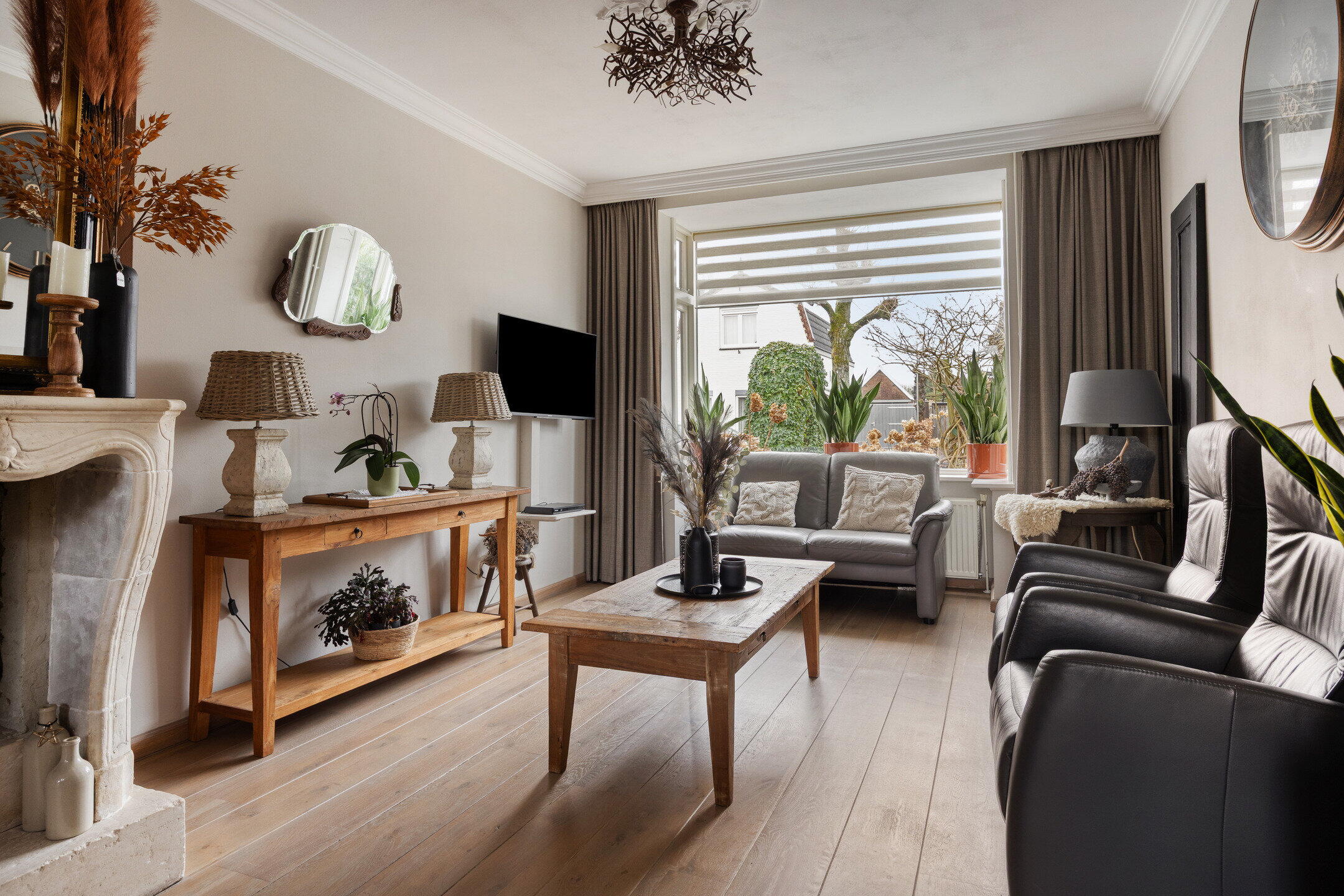 360 foto - Moleneindstraat 49, Breda