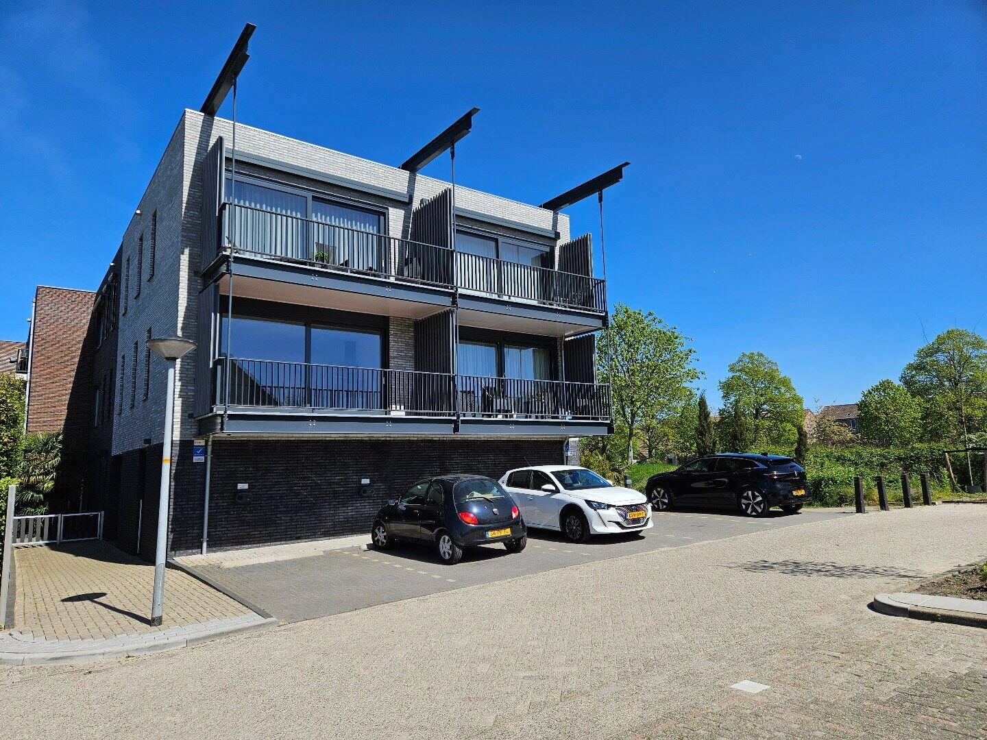Video 1 - Monteverdistraat 11, Almere