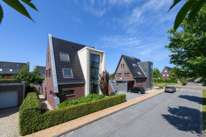 Foto 44 - Nienke van Hichtumweg 32, Heerenveen