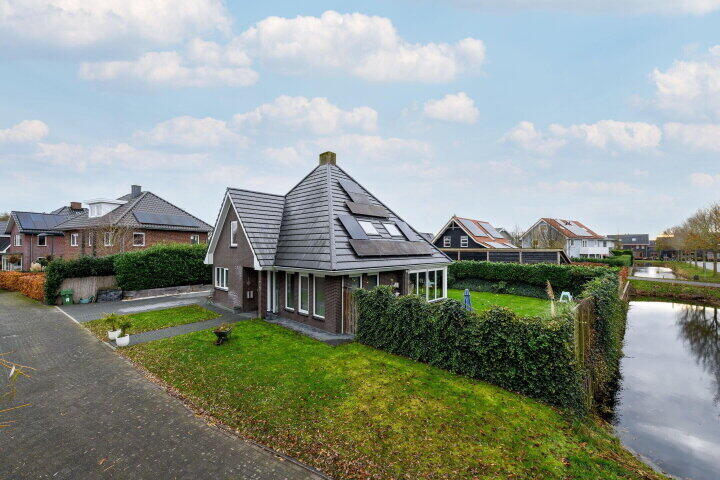 Foto 2 - Nienke van Hichtumweg 97, Heerenveen