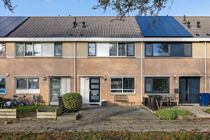 Foto 1 - Pereboomweg 61, Almere
