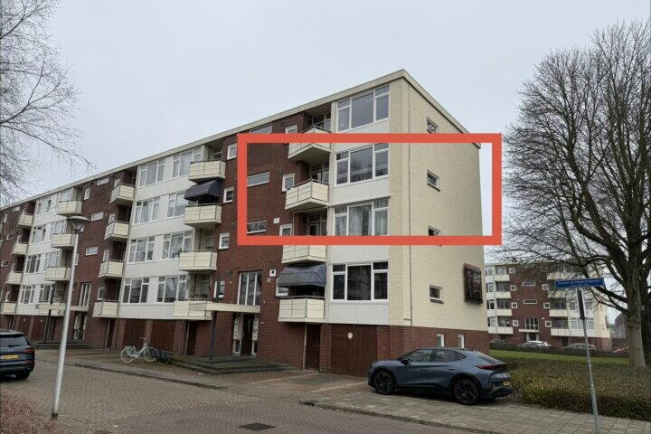 Pieter de Hoochstraat 64 , Almelo