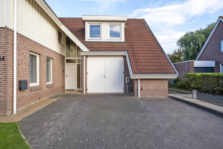 Foto 55 – Pinksterbloem 14, Beilen