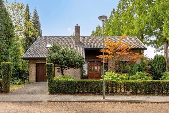 Foto 1 - Prof. Zeemanstraat 3, Geleen