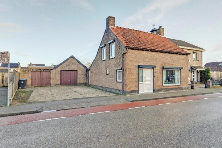 Raadhuisstraat 63 , Rucphen