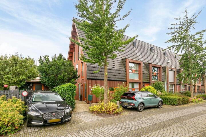 Ravelijn 46 , Vijfhuizen