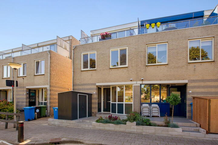 Reina Prinsen Geerligssingel 55