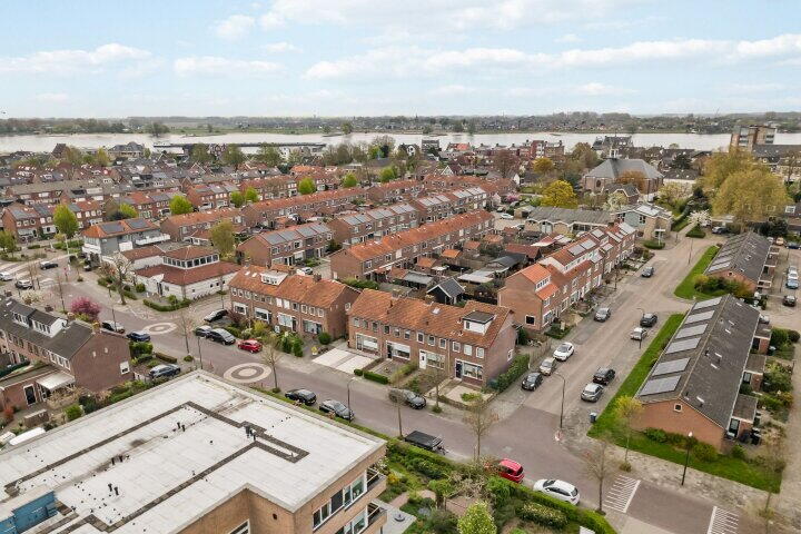 Foto 34 - Rembrandtstraat 17, Hardinxveld-Giessendam