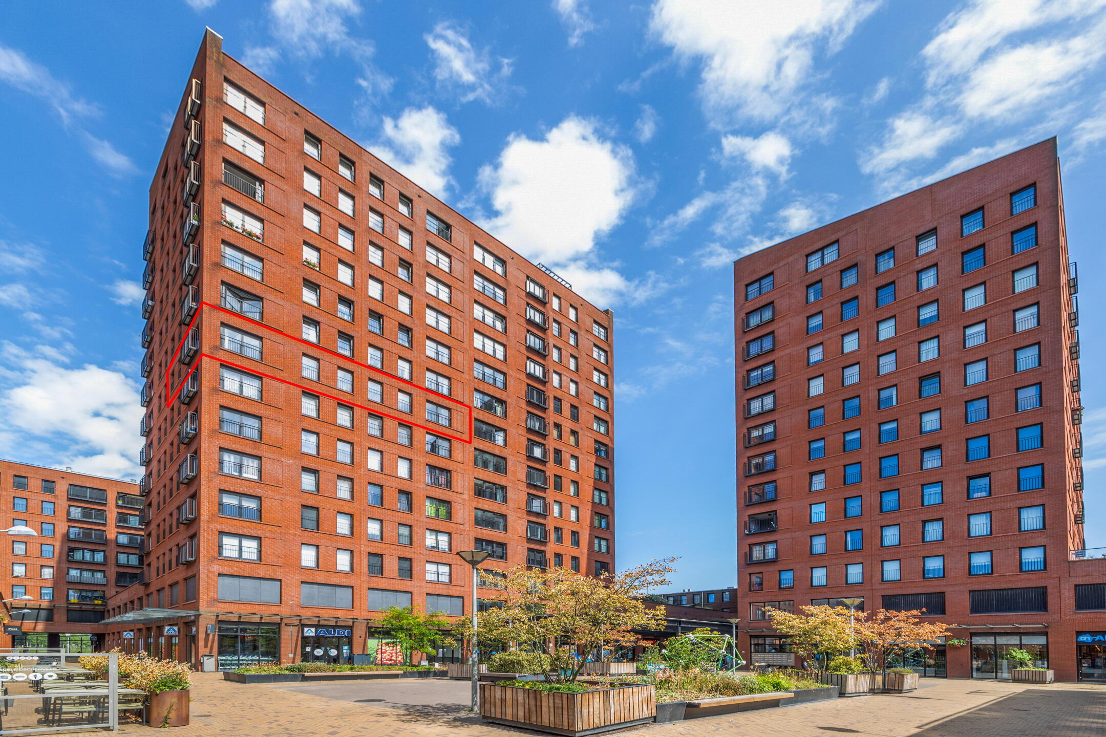 Video 1 - Simon Carmiggelthof 168, Den Haag