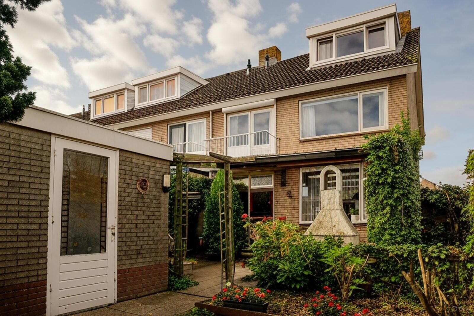 Video - Smalweer 1, Hardinxveld-Giessendam