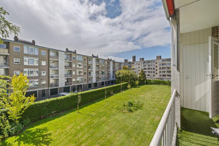 Foto 11 – Smaragdhorst 393, Den Haag