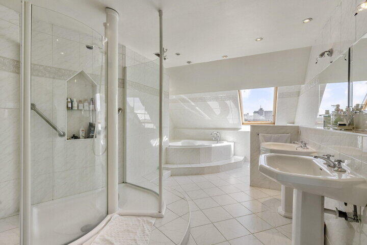 Foto 25 - Stationsstraat bus 316, Lanaken