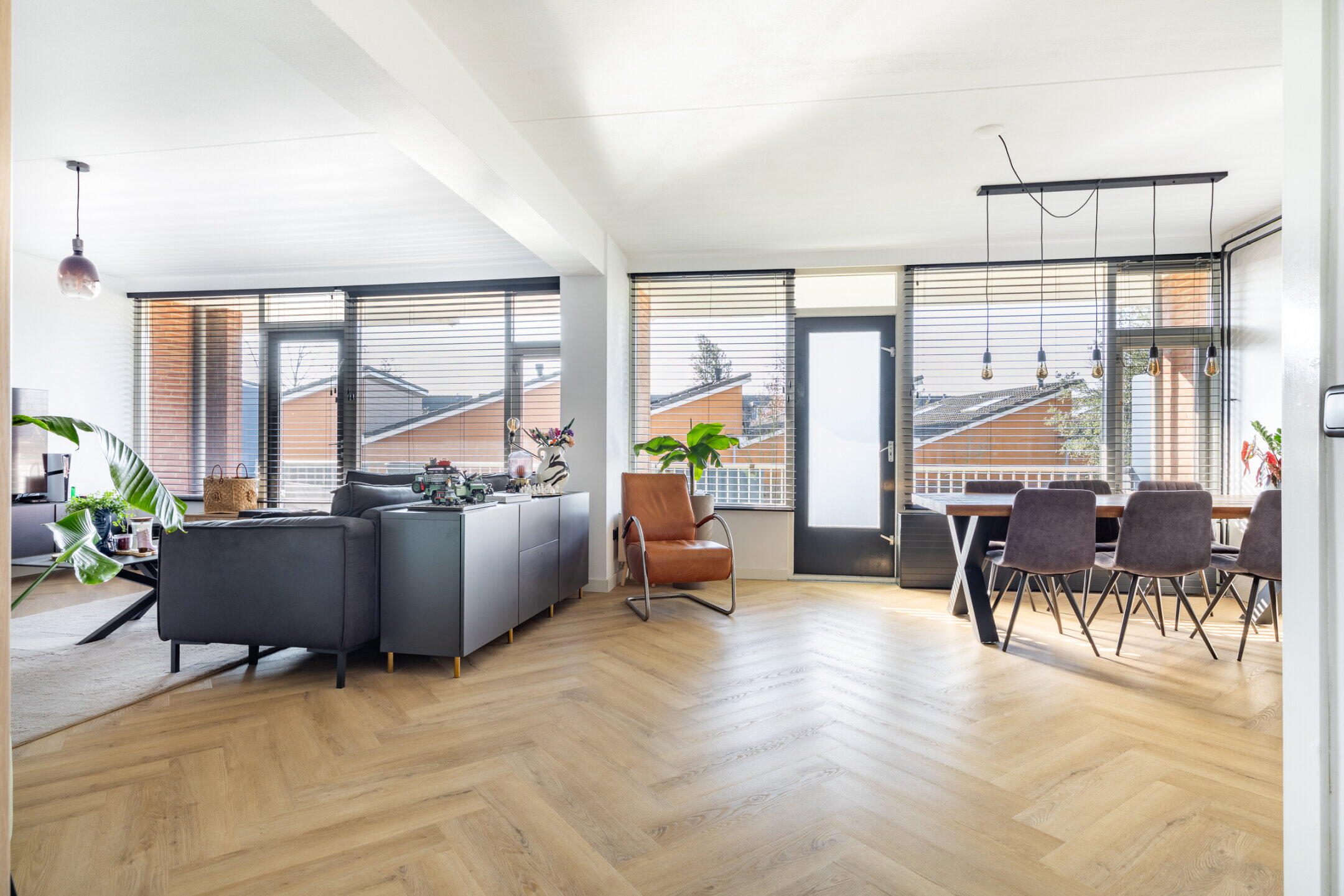 360 foto - Teteringsedijk 82 D, Breda