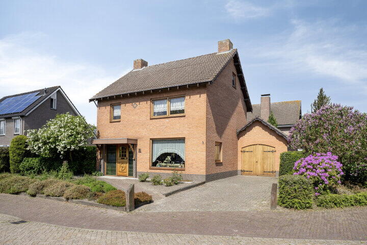 Foto 1 - Tiendevrij 8, Wouw