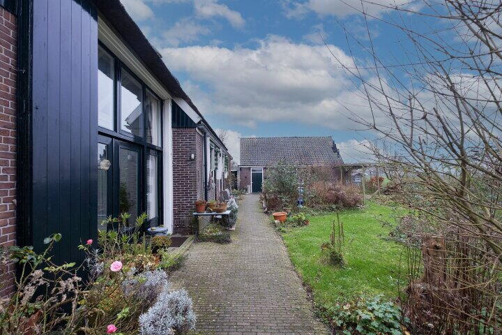 Foto 32 - Uitgang 6 E, Ursem