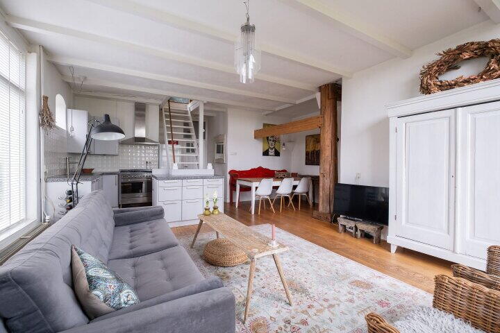 Foto 6 - Uitgang 6 E, Ursem