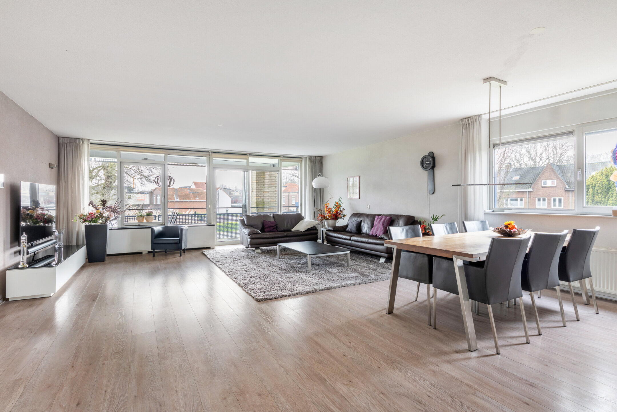 360 foto - Valkenierslaan 37 B7, Breda