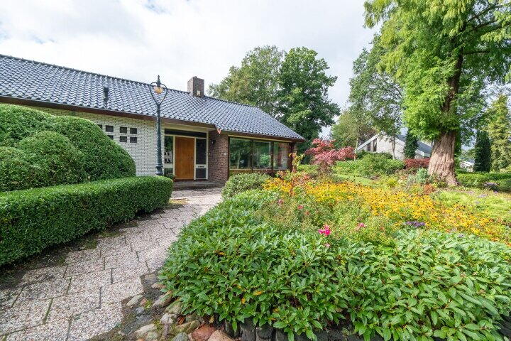 Foto 5 – van Ewsumlaan 2, Roden