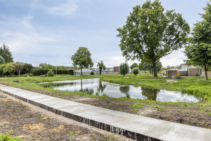Foto 34 – Van Goghlaan 286, Roosendaal
