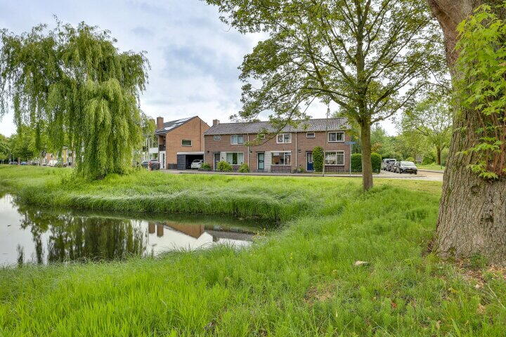 Foto 1 - Van Hallstraat 2, Meppel