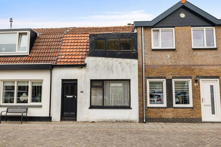 Foto 1 - Van Limburg Stirumstraat 45, Den Helder