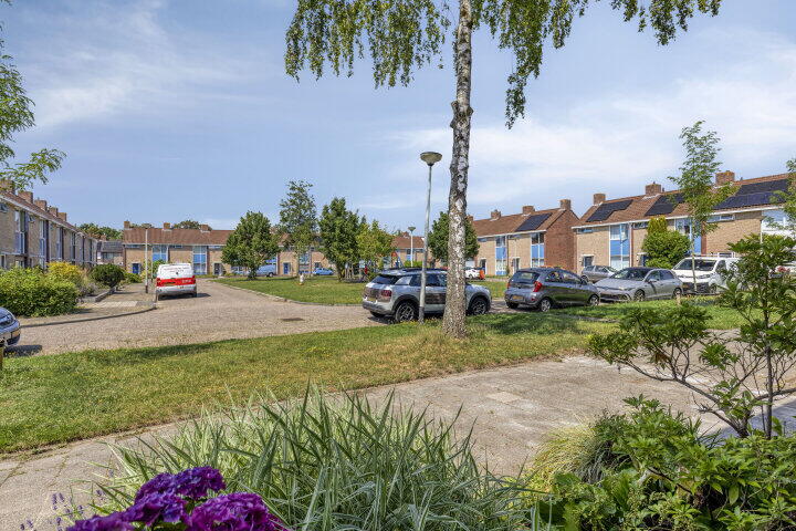 Foto 48 – Van Veldekelaan 27, Roosendaal