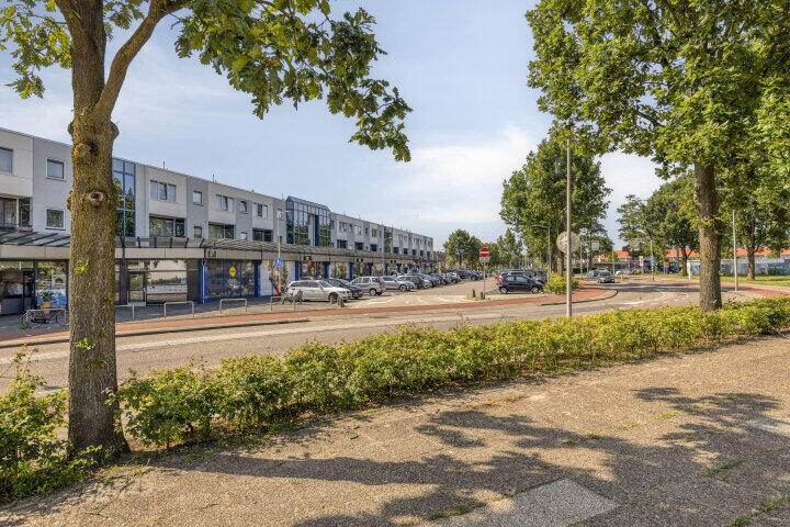 Foto 53 – Van Veldekelaan 27, Roosendaal